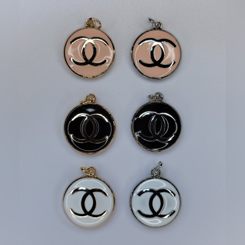 1x Designer Stamped zipper pull charm pick ur color